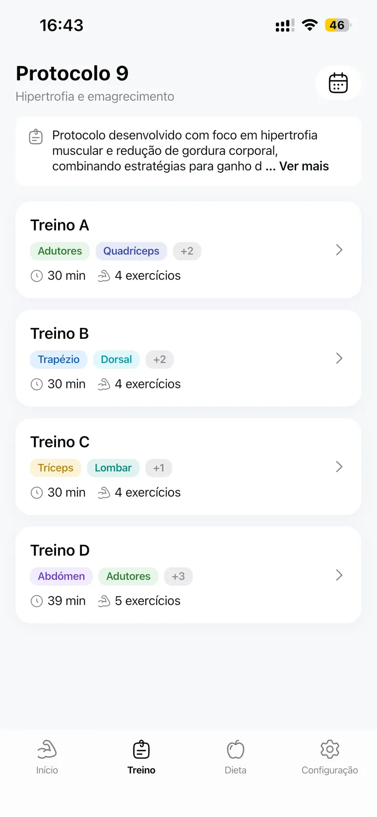 Tela de treino do app RepFit, com os exercícios da rotina