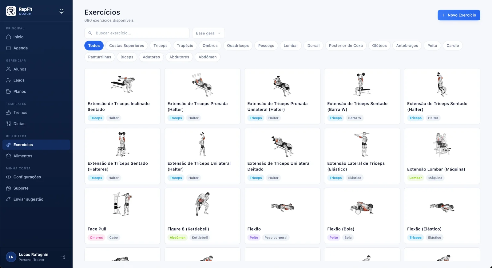 Biblioteca de exercícios do RepFit, com grupo muscular e vídeo de execução